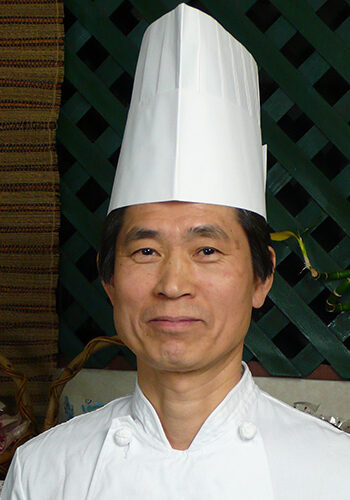 店長 岩本安正